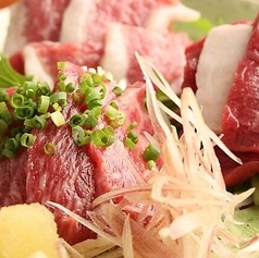 3.熊本直送 桜馬肉刺し