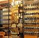 豊富なワインセラーのストックで誇る300種以上のワイン