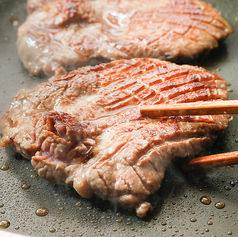 厚切り牛タン焼き