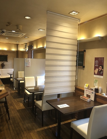 お誕生日やデート、女子会、家族でも。幸せな時間を過ごせる街の洋食屋さん♪