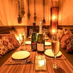 光と影のコントラストが楽しめる空間は合コンやデート、女子会に最適♪