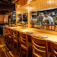 【カウンター席】厨房を見ながらおいしいお料理をお楽しみいただけます。