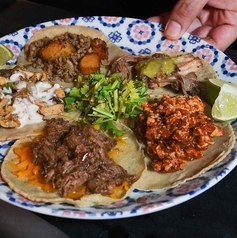 TACOS/タコスお得な5種盛り