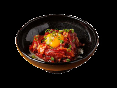 馬肉ユッケ