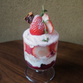 料理メニュー写真&nbsp;季節のパフェ ～いちごとブラウニー～