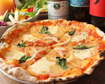 イタリアン 居酒屋 【ＣＯＮＡ】で本格！釜焼きピザは直径25cm ALL500円♪ピザは生地からすべて手作りした焼き立てPIZZAを召し上がれっ♪