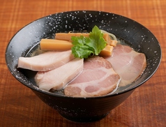 鶏と煮干しのしょう油ラーメン