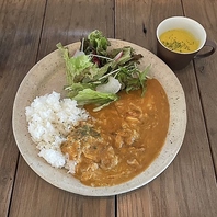 オリジナルスパイスを使用したこだわりのカレーライス