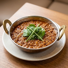 【旨味溢れる中辛】鶏ひき肉とスパイスのキーママサラカレー