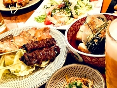 単品飲み放題1,980円、食べ飲み放題コースは4,300円～