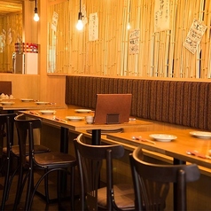 【テーブル席：2～4名様席×4卓】