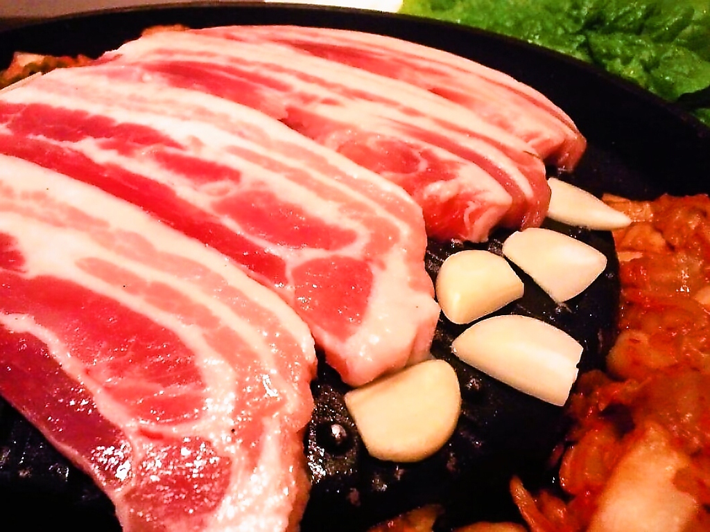 一番人気の極厚サムギョプサル！単品でもコースでも食べ放題でもOK!