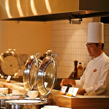 オールデイダイニング フォンテーヌ ロワジールホテル那覇の雰囲気1