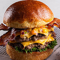 料理メニュー写真&nbsp;セントラムスマッシュバーガー