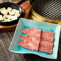 厳選したお肉などその日一番おいしいお肉をお届けします