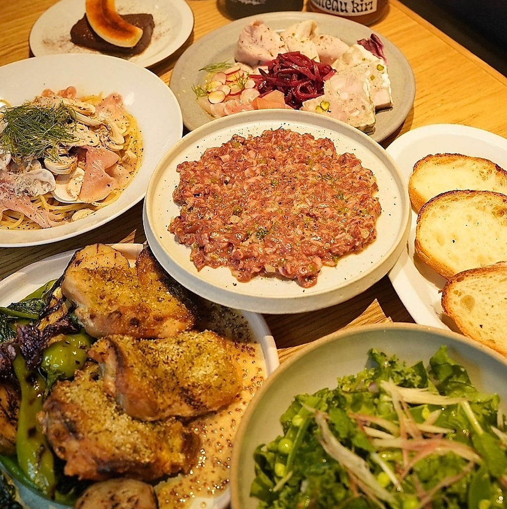 季節毎の食材を新鮮な状態で仕入れ、彩りのある華やかなお料理が楽しめます。コース料理もオススメ♪