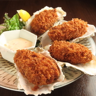 大ぶり牡蠣フライ！自家製タルタルと選べるソース！
