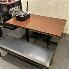 焼肉対応の減煙コンロ席