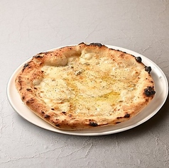 【シグネイチャーピッツァ】クワトロフォルマッジ