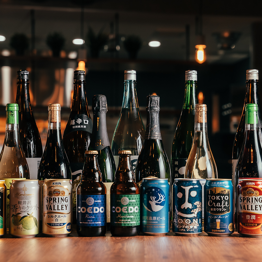 全国各地のクラフトビールや地酒を豊富にご用意！　有機栽培のナチュラルワインも取り揃えております