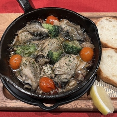 ◆牡蠣とブロッコリーのアヒージョ