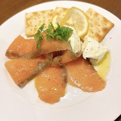 【季節限定】スモークサーモンとクリームチーズ