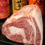 特選霜降A5ランクをはじめとした、ステーキ/すき焼き/しゃぶしゃぶ等メイン料理・コースが全て半額！