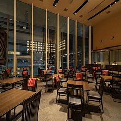 ダイニングフロアのみ貸切宴会が可能です。宴会に最適なコースは飲み放題付6,000円~ご用意。貸切の人数などはお気軽にご相談ください。レイアウトや企画などのご相談も承っております。詳細などお気軽にお問い合わせ下さい。