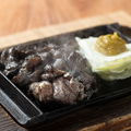 料理メニュー写真&nbsp;地頭鶏もも炭火焼き（中・大）