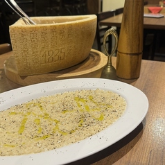 名物パルミジャーノチーズリゾット