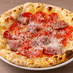 お肉屋さんのピザ マッチェライオ