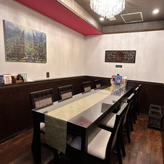 【コース料理向けダイニングルーム　限定1部屋　～6名様まで】途中で通常カラオケルームにご移動も可能です。