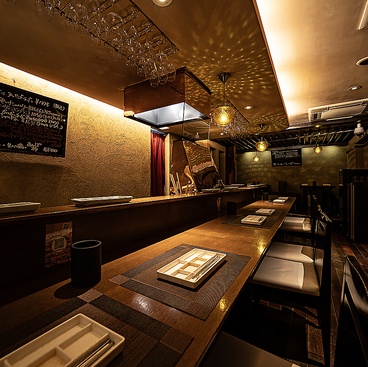 ワインと串揚げ こぱん 先斗町店の雰囲気1