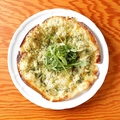 料理メニュー写真 シラス青のりのおつまみクリスピーピザ