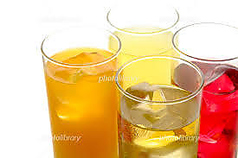 コーラ/ジンジャーエール/カルピス/ウーロン茶/オレンジジュース