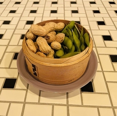 蒸し落花生と枝豆