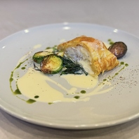 シェフおすすめの魚料理をご堪能ください