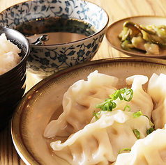 肉汁水餃子定食