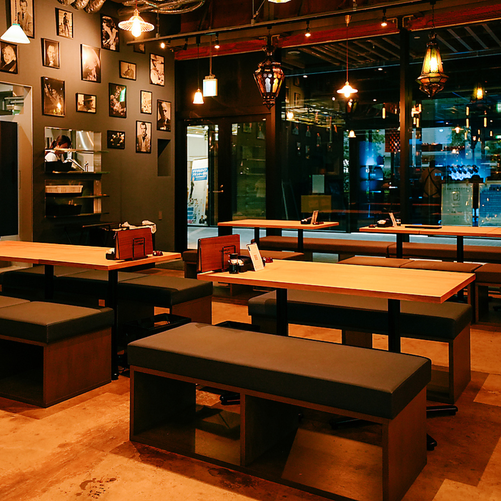 開放的でおしゃれな席