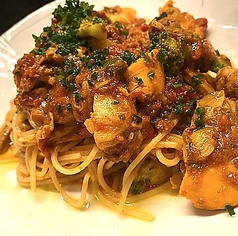 北海道の魚介類のトマトソーススパゲッティ