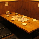 プライベートの宴会にも利用しやすいテーブル席も各種ご用意しております。