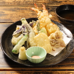 純真米粉の天ぷら盛り合わせ