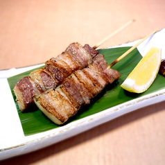 六白黒豚バラ肉串焼