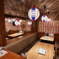 大きなテーブル席ご用意しております！会社宴会やちょっとしたお集まりにオススメ！シーンに合わせてご利用ください！