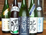日本酒度、酸度、使用米、精米歩合などを記した店内はお酒通にはたまらない！