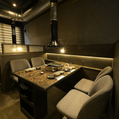 落ち着いた店内でごゆっくりおくつろぎください。