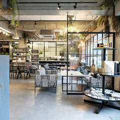 友安製作所Cafe&Dining博多の特集写真