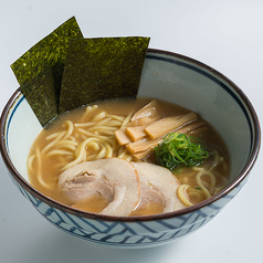 九州豚骨醤油ラーメン