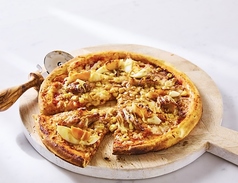 炭焼きチキンとコーンと玉子の照りマヨピザ