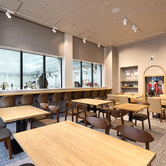 アスリート発酵LAB MAO RINK DINING マオリンクダイニングの雰囲気3